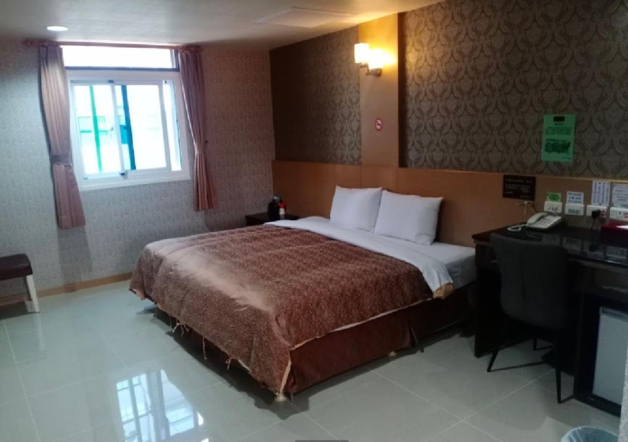 Hua Xiang Motel - Arena Kaohsiung Exterior photo